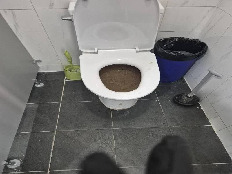 다산 변기막힘 작업사례 1