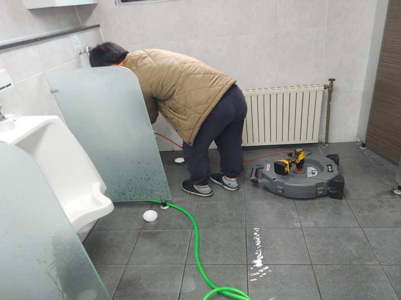다산 소변기막힘 작업사례 4